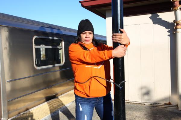Bronx resident Wanda Vela — who previously went viral for chaining herself to subway pole to avoid getting pushed o<em></em>nto the tracks — is now giving up the transit system after the latest fatal shoving in the city.