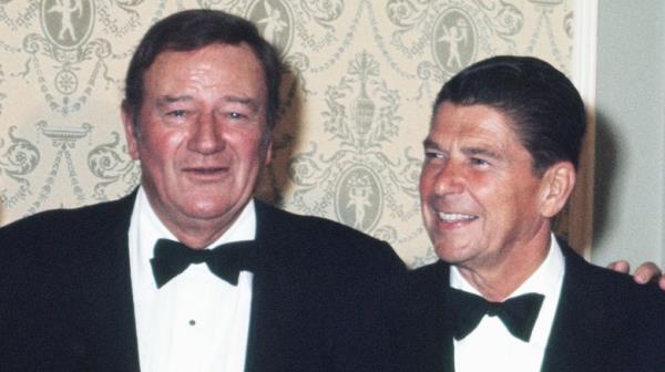 John Wayne poses with Ro<em></em>nald Reagan