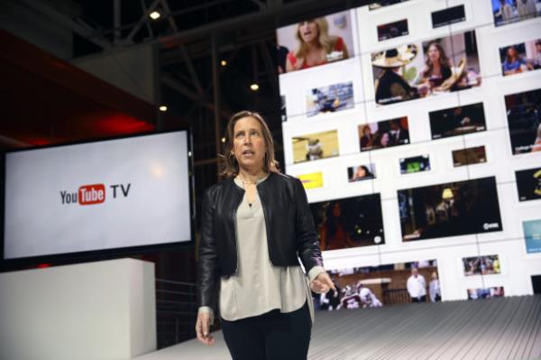 Susan Wojcicki introduces YouTube’s new television subs<em></em>cription service in 2017.