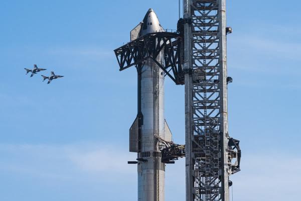 北极星黎明是什么？SpaceX首次商业太空行走任务推迟