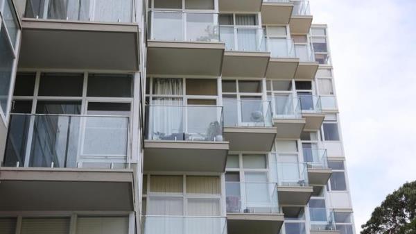 REAL ESTATE STOCKS