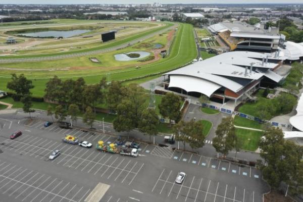 由于内部分歧暴露无遗，罗斯希尔的“超大城市”计划岌岌可危