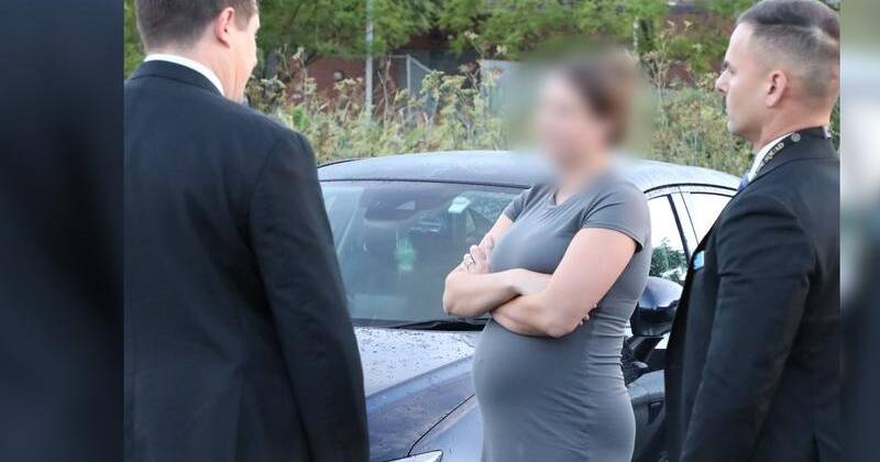 一名年轻女子因悉尼黑社会“袭击”被起诉