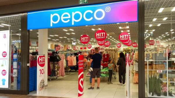 Pepco has started a sale! I bought an embroidered 100% cotton blouse there for PLN 25. Airy o<em></em>nes also at Reserved