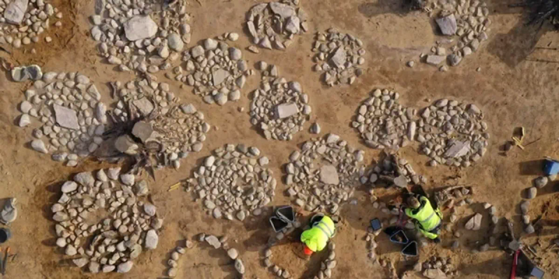 挪威古代石圈的发现引发了令人心碎的谜团