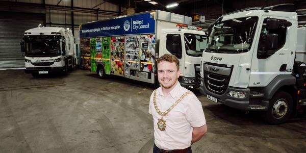 200多辆议会车辆现在使用植物油