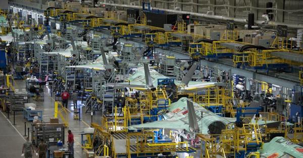 五角大楼宣布F-35全速生产，比原计划晚了几年