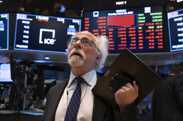 蝴蝶效应：是什么引发了全球市场的崩溃