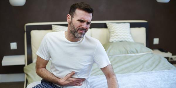 随着诺如病毒病例激增，英国人被敦促“不要去上班”