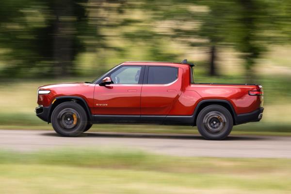 2023 rivian r1t adventure