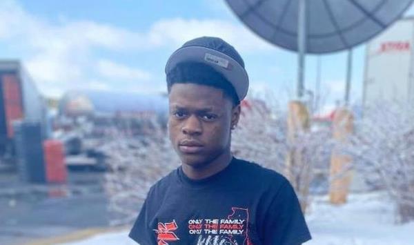 目击者，通缉2022年伯明翰一名高中生被杀的信息