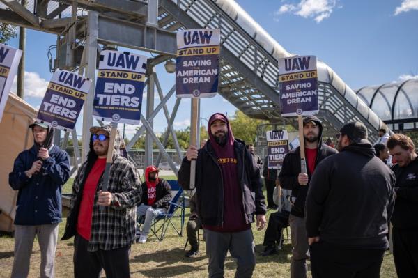 UAW members