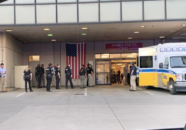 亨茨维尔一名警察在执行任务时被枪杀;第二具遗体住院，嫌犯已被起诉