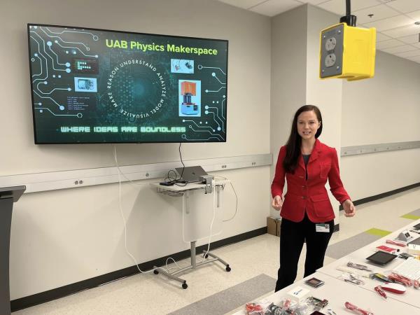 UAB opens new science building