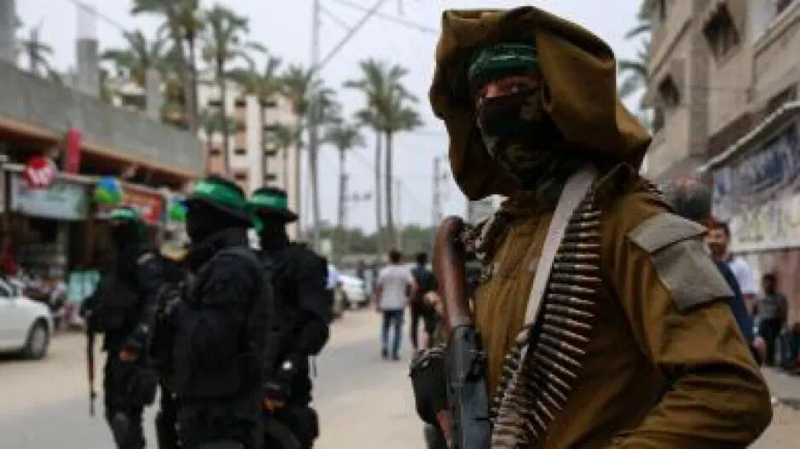 经过数小时的僵持，哈马斯释放了第二批17名人质，以换取39名巴勒斯坦人