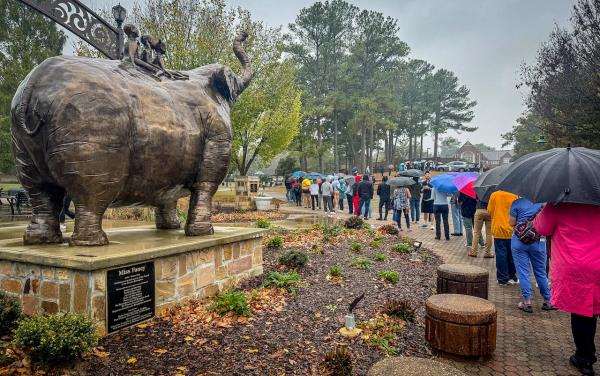 阿拉巴马州议员提议建立提前投票中心：他们将如何运作？