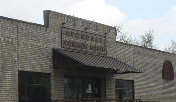 值得注意的伯明翰酒吧和烧烤正在移动，但不会走远