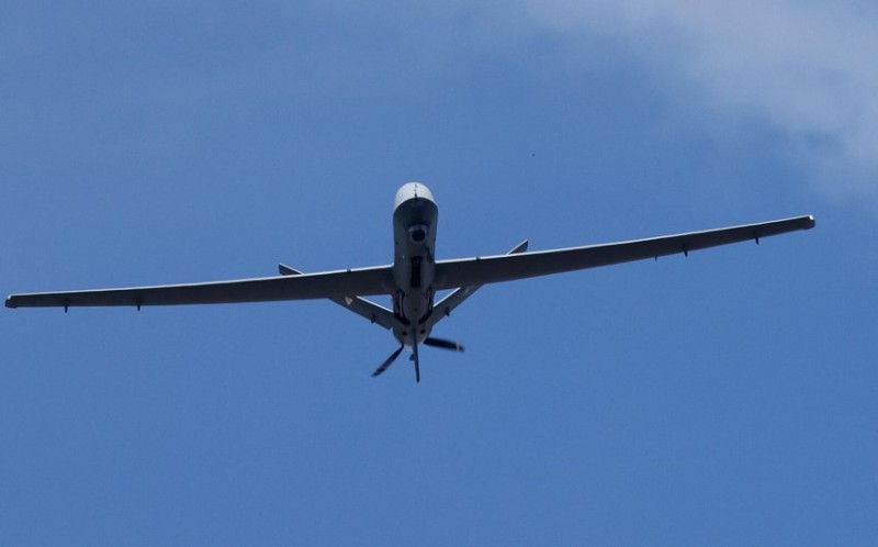 美国称一艘油轮在印度海岸被伊朗无人机击中