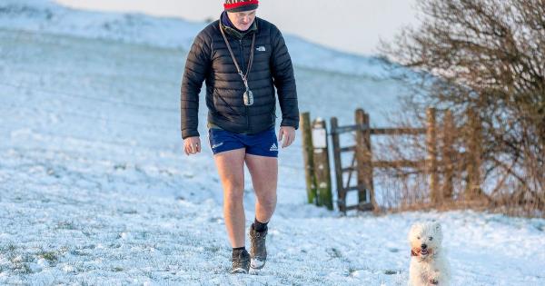 英国降雪：英国气象局警告说，当北极风袭击英国时，会出现“完全不同的情况”