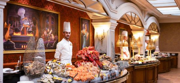 Disneyland Paris, Disneyland Hotel, hotels in disneyland paris, 5-star disney hotels