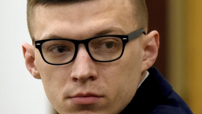 卷入致命车祸的乌克兰卡车司机要求拿回驾照，等待驱逐