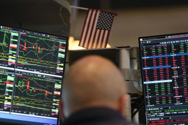 在市场下跌的日子里，看看移动地区的股票表现如何