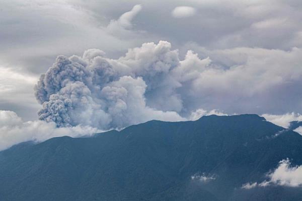 Eleven hikers found dead after Indo<em></em>nesia volcano eruption, says official