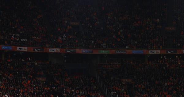 FAI为去年在阿姆斯特丹举行的欧洲杯预选赛中球迷问题向爱尔兰球迷道歉