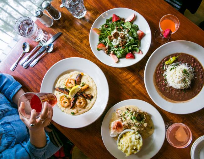 14-facts-a<em></em>bout-famous-local-cuisine-in-bloomington-illinois