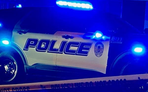 一名受致命枪伤的男子被送往伯明翰医院;调查进行中