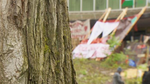 由于反战抗议者拒绝让步，波特兰州立大学连续第二天关闭