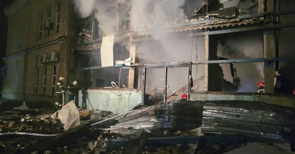 乌克兰-俄罗斯战争：乌克兰军队在第聂伯罗河附近猛烈轰炸，造成75人死亡